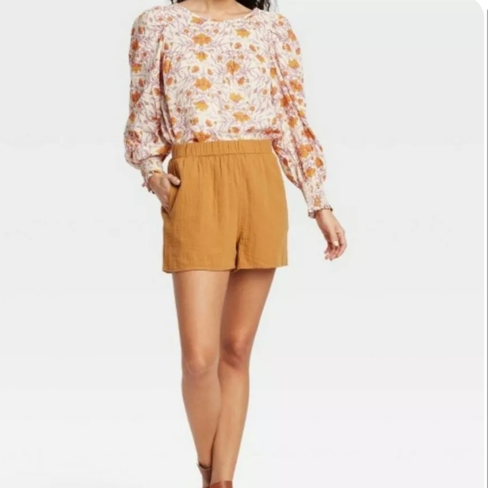 Universal Thread Pull On Elastic Waist Gauzy Shorts PART OF SET❗️
